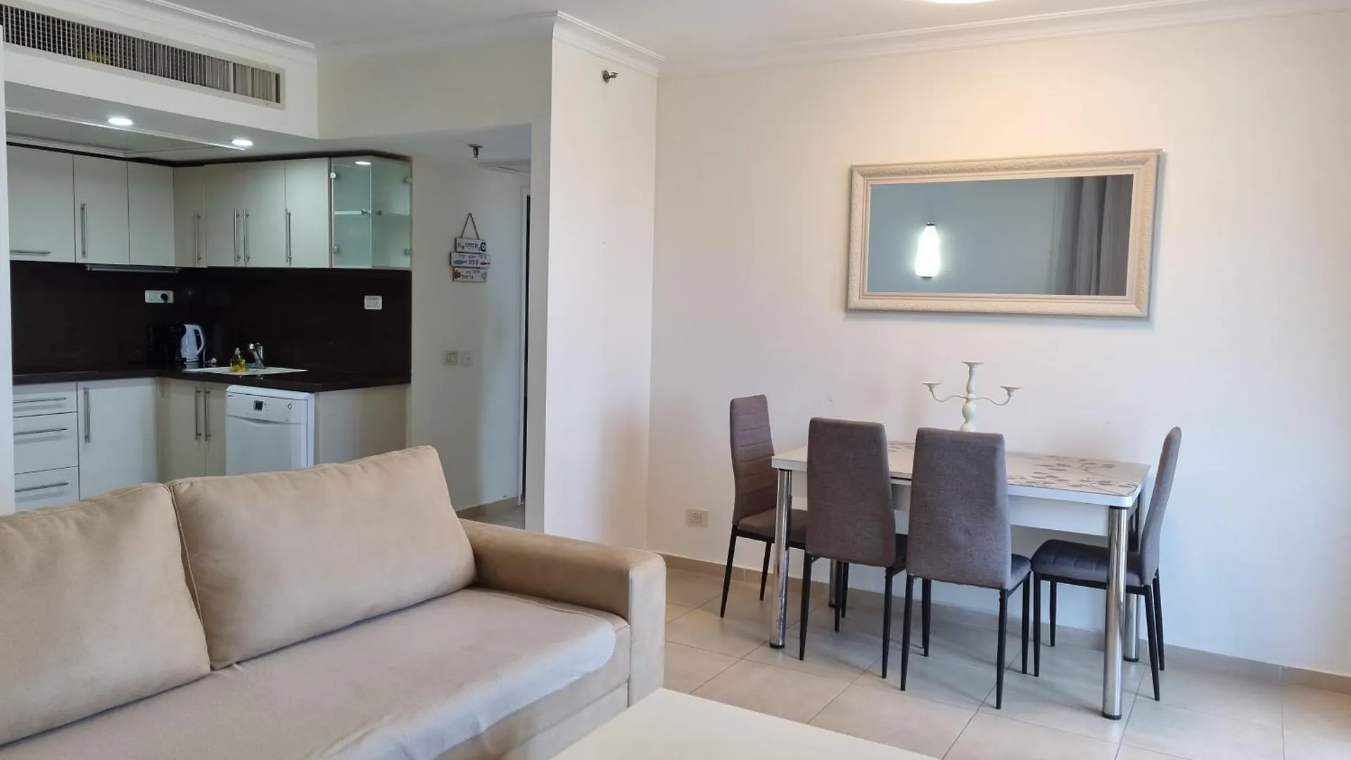Διαμέρισμα מלון דירות אלמוג Χάιφα Ισραήλ